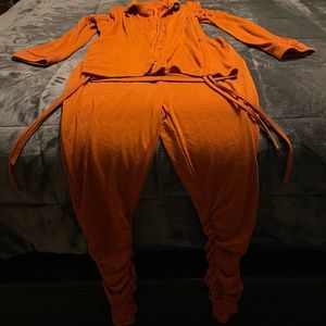 Rust Ruched 2 piece set. Button top with high waisted leggings.